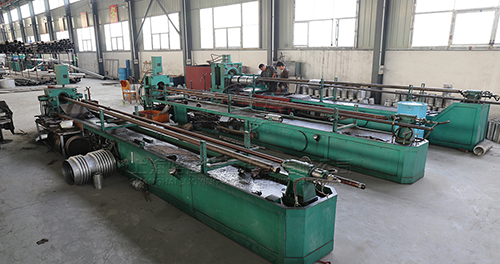 <a href=http://www.yijuhouse.com target=_blank class=infotextkey>波紋補(bǔ)償器</a>生產(chǎn)現(xiàn)場