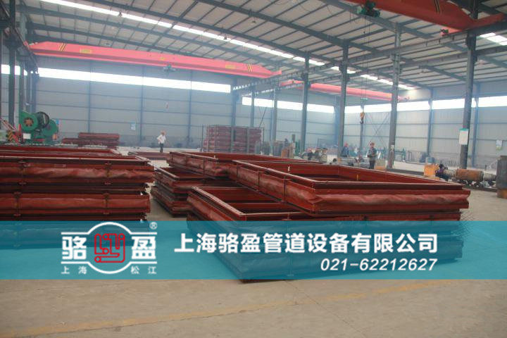 香港機(jī)場赤鱲角<a href=http://www.yijuhouse.com target=_blank class=infotextkey>非金屬補(bǔ)償器</a>生產(chǎn)廠家